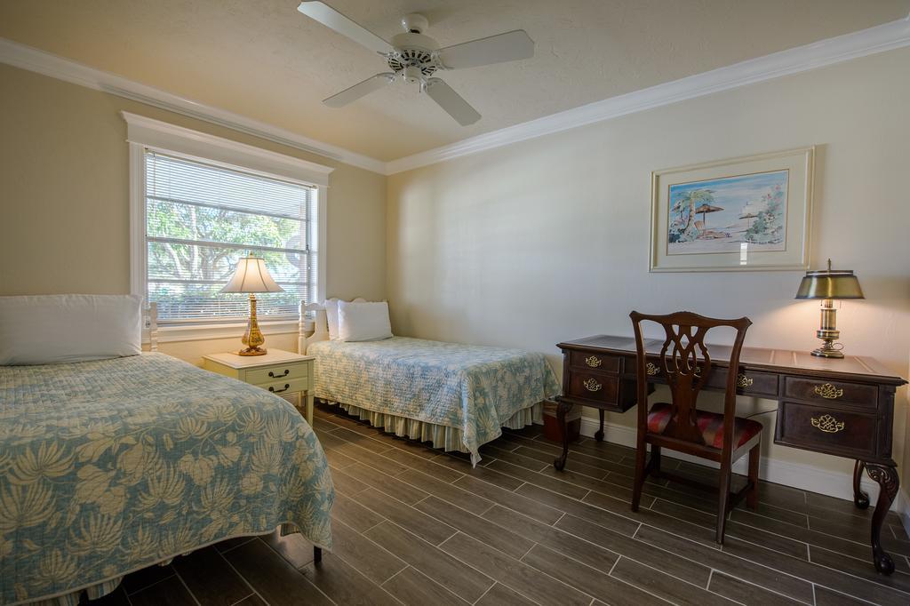 Home By Beach 5 - The Treehouse Naples Exterior photo
